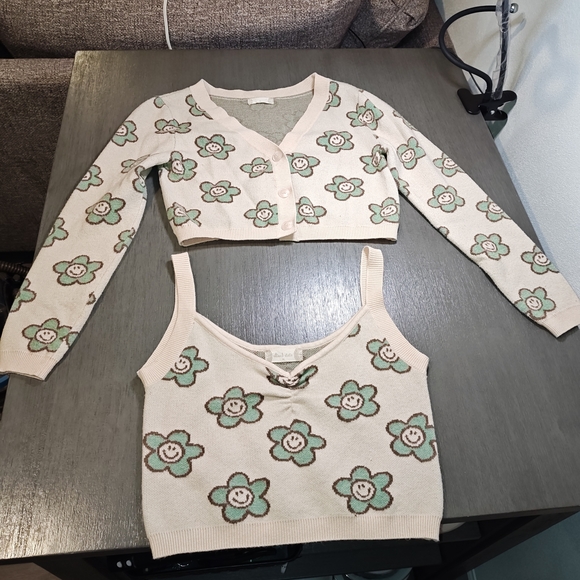 Altar'd State Sweaters - Altered State Floral Happy Face Knit Cardigan and Tank Set In Size Medium